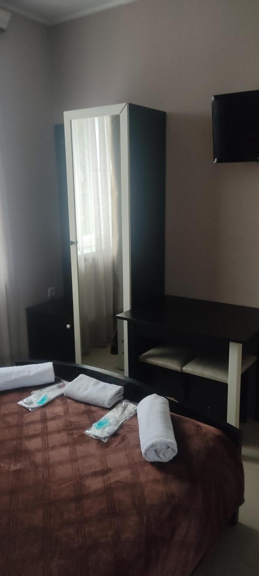 Hotel Lux Tbilisi Exteriör bild