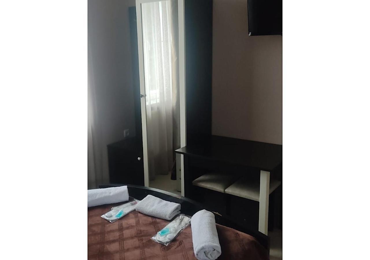 Hotel Lux Tbilisi Exteriör bild